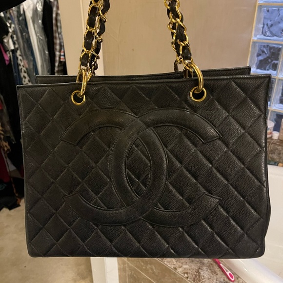 CHANEL Bags Chanel Quilted Tote Bag Poshmark